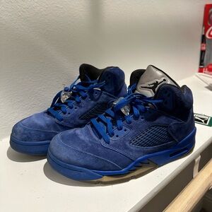 Jordan Men's “BLUE SUEDE”  retro 5 amazing condition